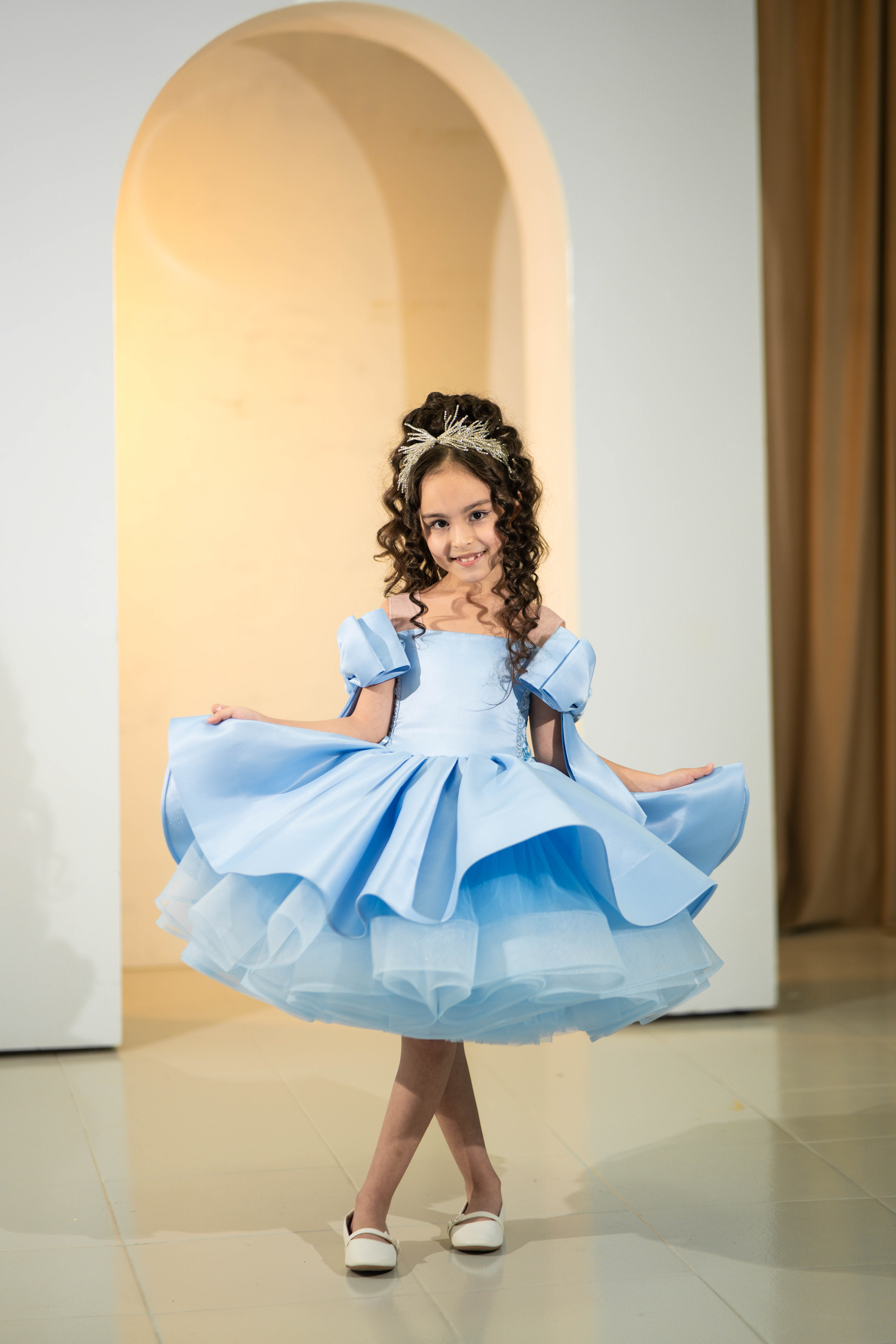 How to choose a pageant dress for girls, pageant dress for toddlers and pageant dress for babies?