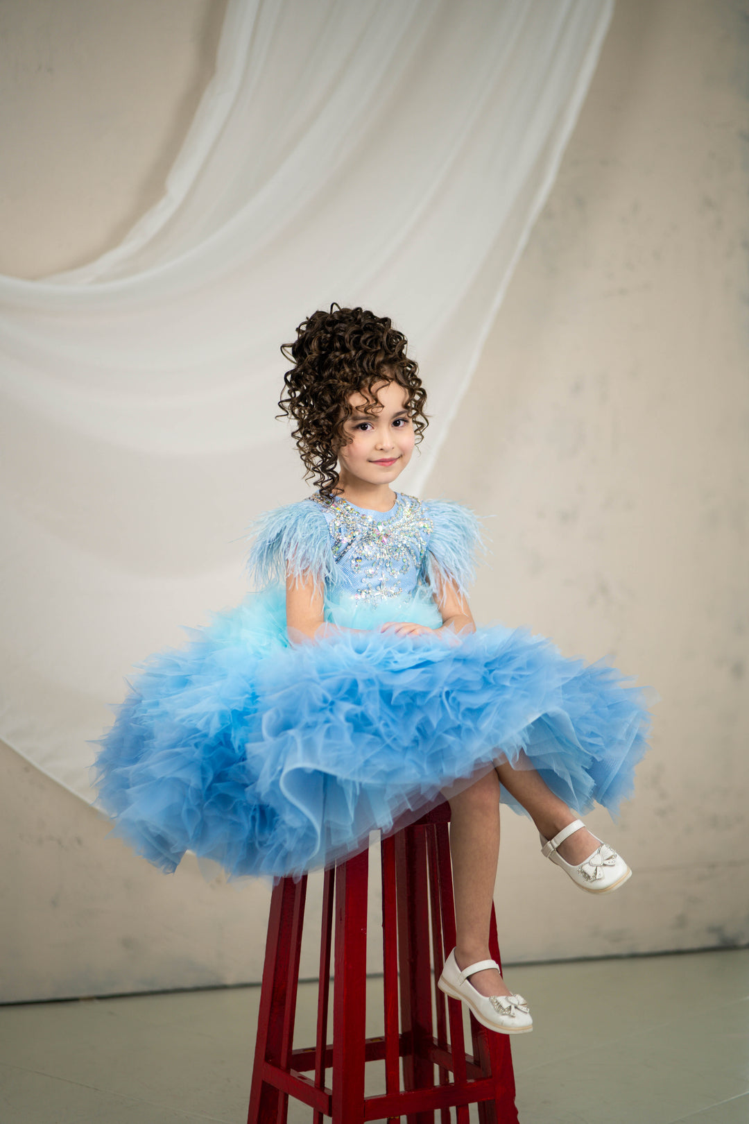 Blush pink birthday baby girl gown, first year birthday party dress, gown with train for baby, gorgeous fluffy dress for kids, tulle dress, Girls formal dress long, Ball dress for girls, Luxury dress for kids, Prom dress for kids, Blush dress, Toddler wedding dress, Tulle gown girls, Blush Flower Girl Dress, Lace flower girl dress, Girls ball gown, adorable girls&