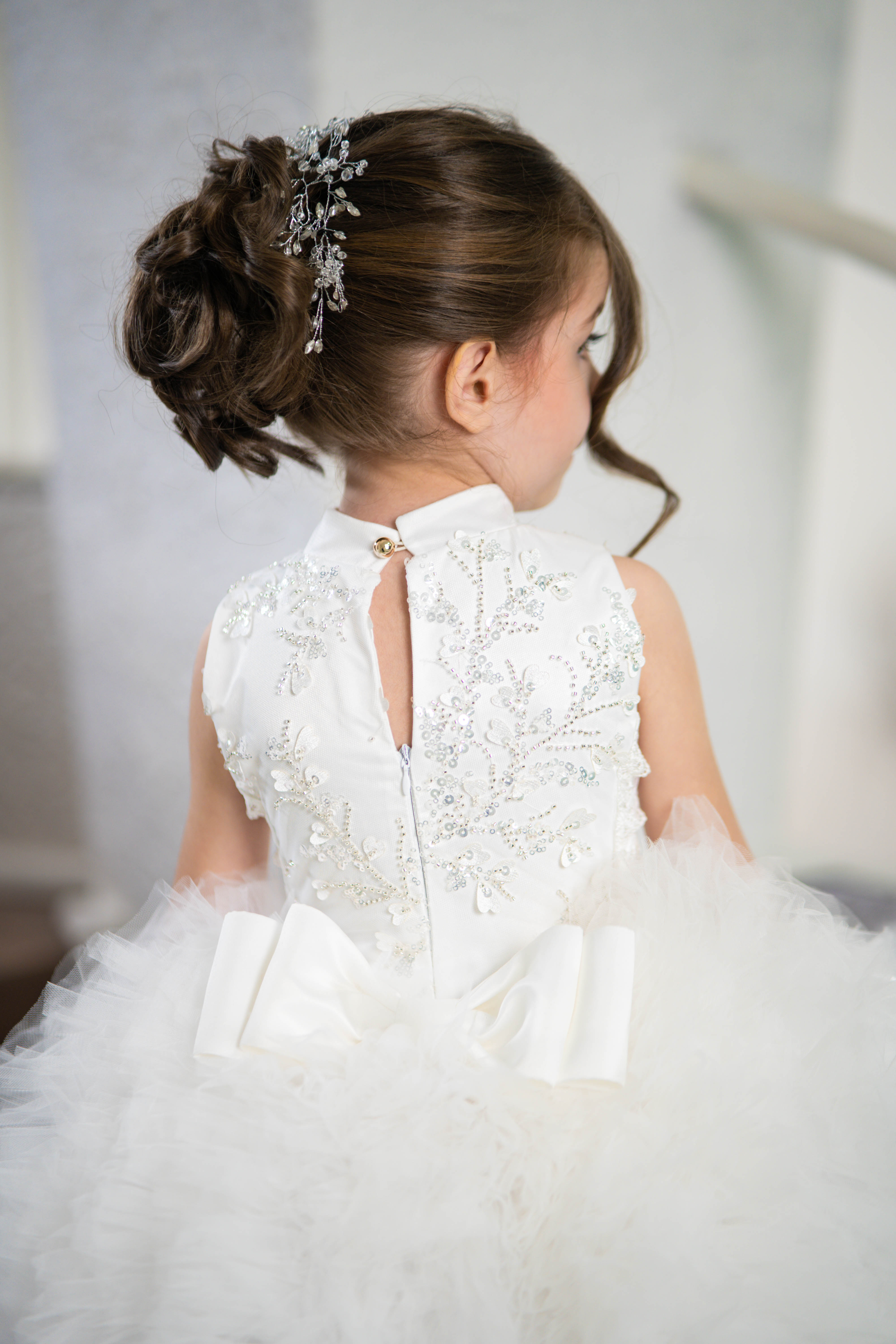 Birthday girl dress,Girls formal dress, First Baby Birthday Party Dress, Princess Girl Gown, Pageant Toddler Special Occasion Dress, White Luxury Christmas Pageant gown, Flower girl dress, red couture, Junior Bridesmaid dress, Maxi Prom Dress Ball Gown with Train,Baby Girl Princess Dress, stylish children's fashion, fancy birthday outfit, elegant occasion wear for girls, Toddler Tulle Puffy Pageant Dress, Special Occasion Girl Dress, Ivory flower girl dress, White flower girl dress toddler, Tutu dress, Prin