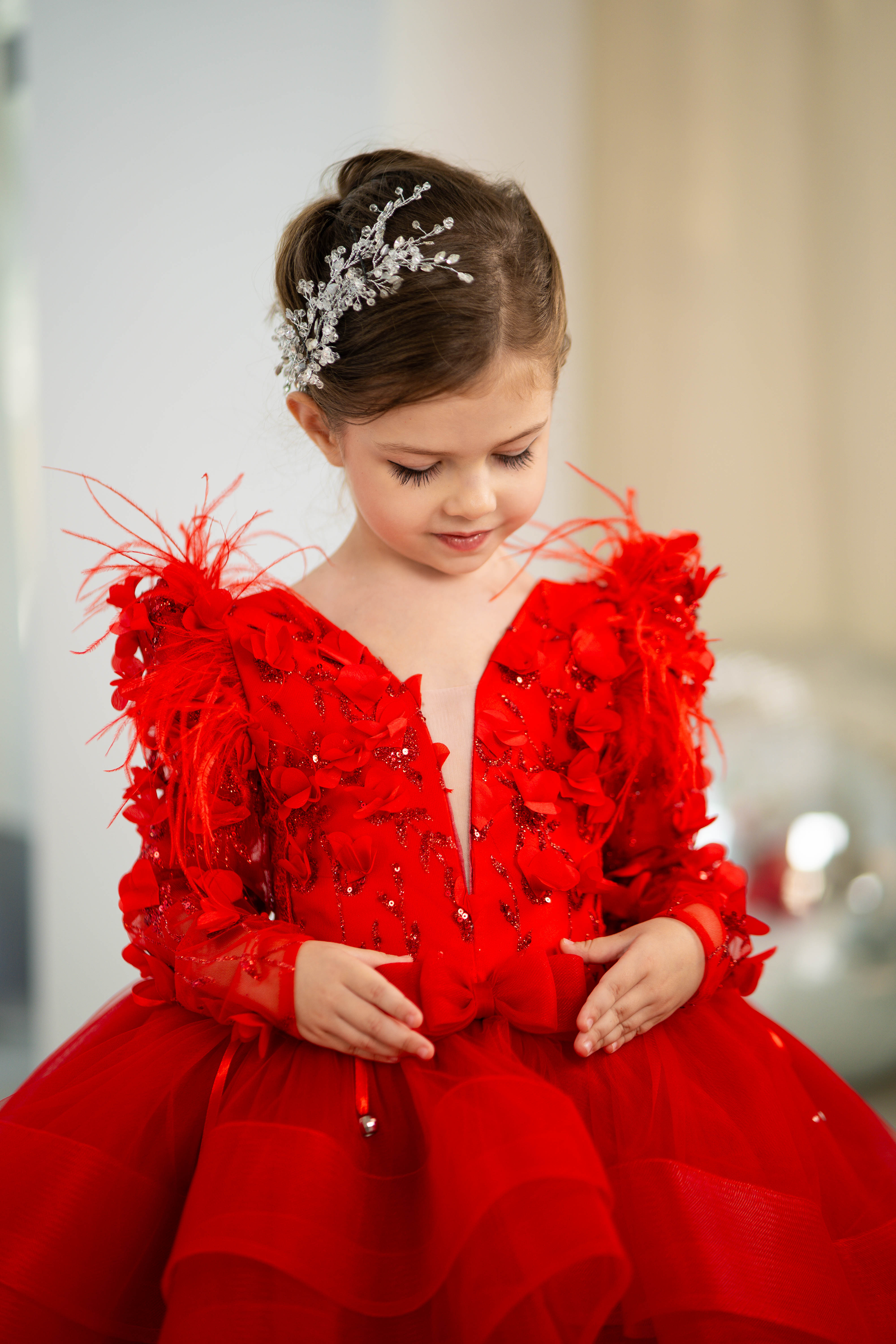 Birthday girl dress,Girls formal dress, First Baby Birthday Party Dress, Princess Girl Gown, Pageant Toddler Special Occasion Dress, White Luxury Christmas Pageant gown, Flower girl dress, red couture, Junior Bridesmaid dress, Maxi Prom Dress Ball Gown with Train,Baby Girl Princess Dress, stylish children's fashion, fancy birthday outfit, elegant occasion wear for girls, Toddler Tulle Puffy Pageant Dress, Special Occasion Girl Dress, Ivory flower girl dress, White flower girl dress toddler, Tutu dress, Prin