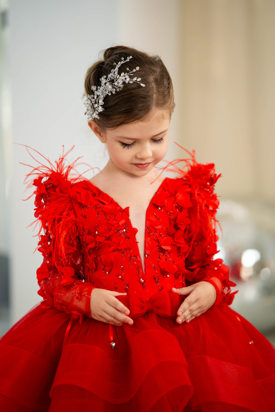 Birthday girl dress,Girls formal dress, First Baby Birthday Party Dress, Princess Girl Gown, Pageant Toddler Special Occasion Dress, White Luxury Christmas Pageant gown, Flower girl dress, red couture, Junior Bridesmaid dress, Maxi Prom Dress Ball Gown with Train,Baby Girl Princess Dress, stylish children&