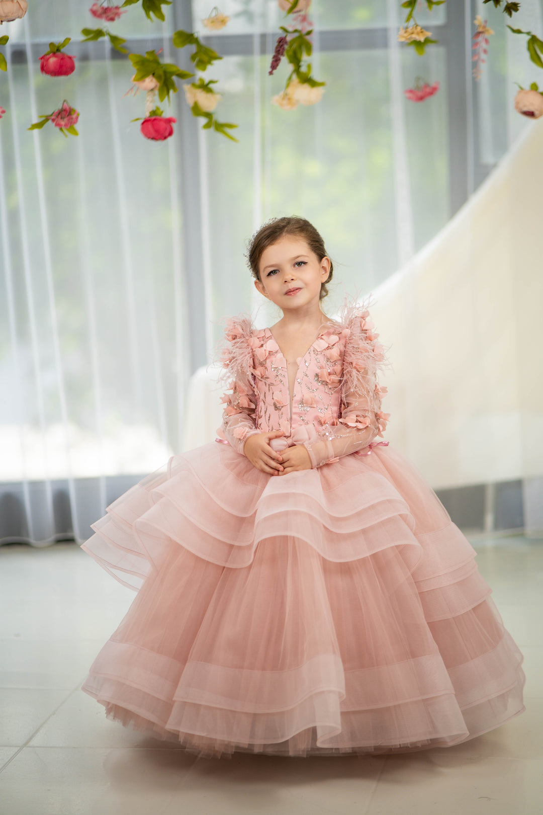 Birthday girl dress,Girls formal dress, First Baby Birthday Party Dress, Princess Girl Gown, Pageant Toddler Special Occasion Dress, White Luxury Christmas Pageant gown, Flower girl dress, red couture, Junior Bridesmaid dress, Maxi Prom Dress Ball Gown with Train,Baby Girl Princess Dress, stylish children&