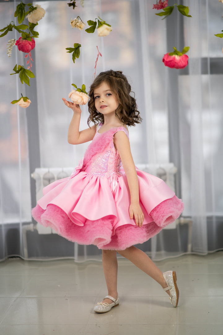 Christmas pageant gown, red couture dress, junior bridesmaid dress, maxi prom dress with train, baby princess dress, tulle pageant dress, special occasion dress for girls, ivory flower girl dress, white toddler flower girl dress, tutu dress, princess dress, tulle flower girl dress, pageant photoshoot dress, little girl party dress, 