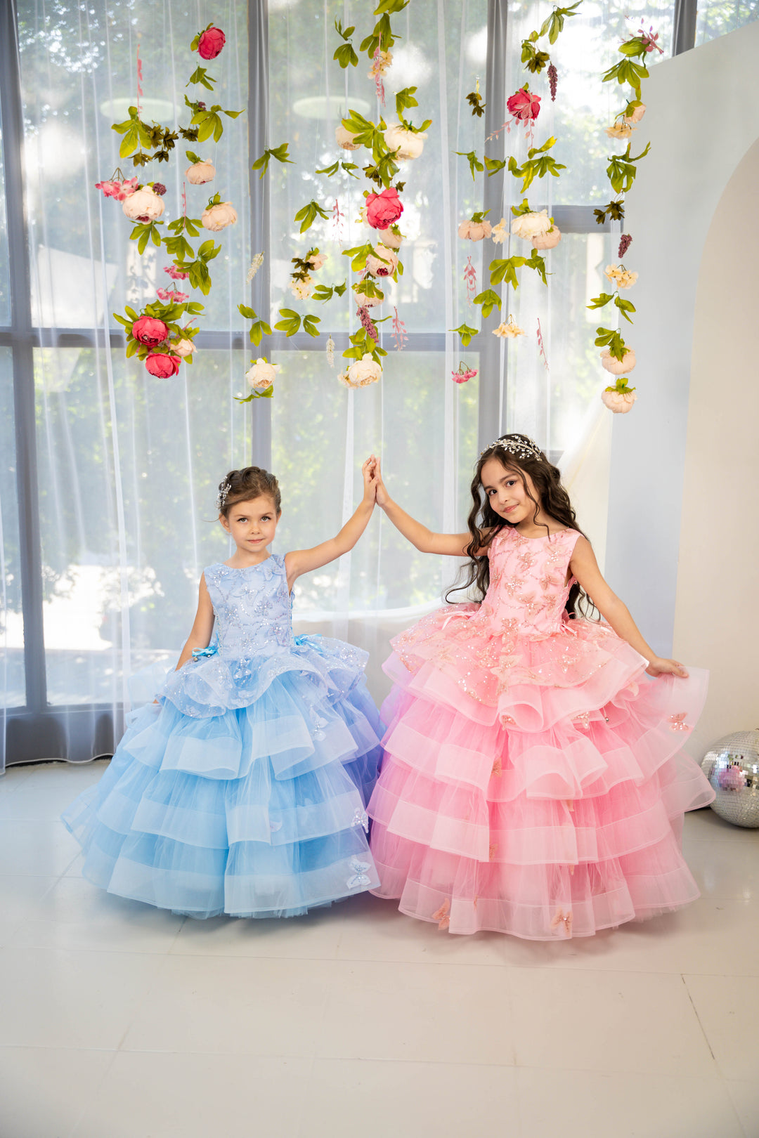 Birthday girl dress,Girls formal dress, First Baby Birthday Party Dress, Princess Girl Gown, Pageant Toddler Special Occasion Dress, White Luxury Christmas Pageant gown, Flower girl dress, red couture, Junior Bridesmaid dress, Maxi Prom Dress Ball Gown with Train,Baby Girl Princess Dress, stylish children&