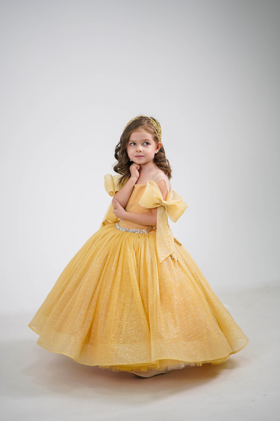Birthday girl dress, Girls formal dress, First Baby Birthday Party Dress, Princess Girl Gown, Pageant Toddler Special Occasion Dress, White Luxury Christmas Pageant gown, Flower girl dress, red couture, Junior Bridesmaid dress, Maxi Prom Dress Ball Gown with Train, Baby Girl Princess Dress, stylish children&