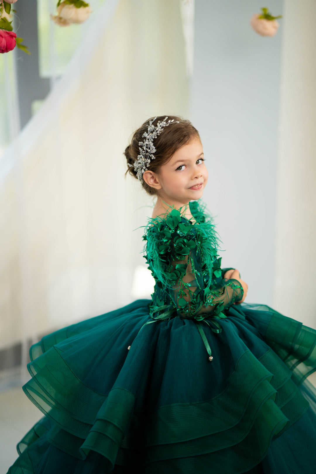 Birthday girl dress,Girls formal dress, First Baby Birthday Party Dress, Princess Girl Gown, Pageant Toddler Special Occasion Dress, White Luxury Christmas Pageant gown, Flower girl dress, red couture, Junior Bridesmaid dress, Maxi Prom Dress Ball Gown with Train,Baby Girl Princess Dress, stylish children&