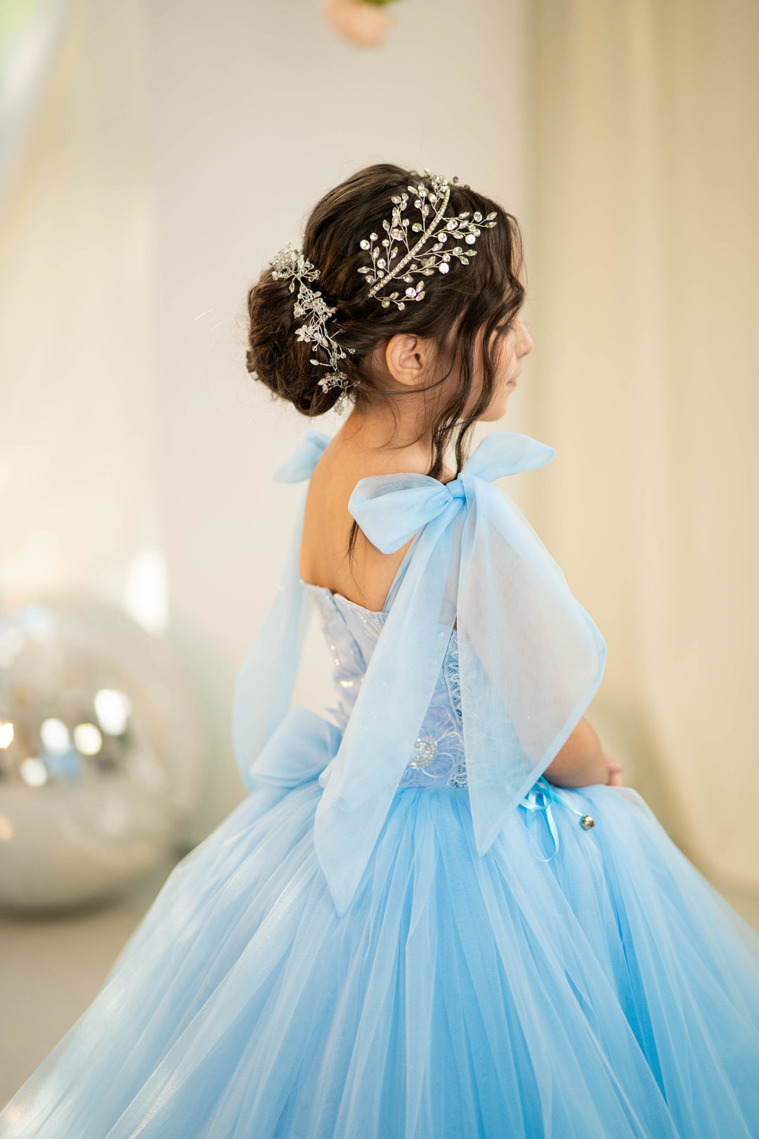 Blush pink birthday baby girl gown, first year birthday party dress, gown with train for baby, gorgeous fluffy dress for kids, tulle dress, Girls formal dress long, Ball dress for girls, Luxury dress for kids, Prom dress for kids, Blush dress, Toddler wedding dress, Tulle gown girls, Blush Flower Girl Dress, Lace flower girl dress, Girls ball gown, adorable girls&