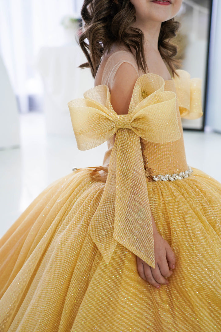 Christmas pageant gown, red couture dress, junior bridesmaid dress, maxi prom dress with train, baby princess dress, tulle pageant dress, special occasion dress for girls, ivory flower girl dress, white toddler flower girl dress, tutu dress, princess dress, tulle flower girl dress, pageant photoshoot dress, little girl party dress, little girl party dress, toddler ball gown, elegant kids dress, girls&
