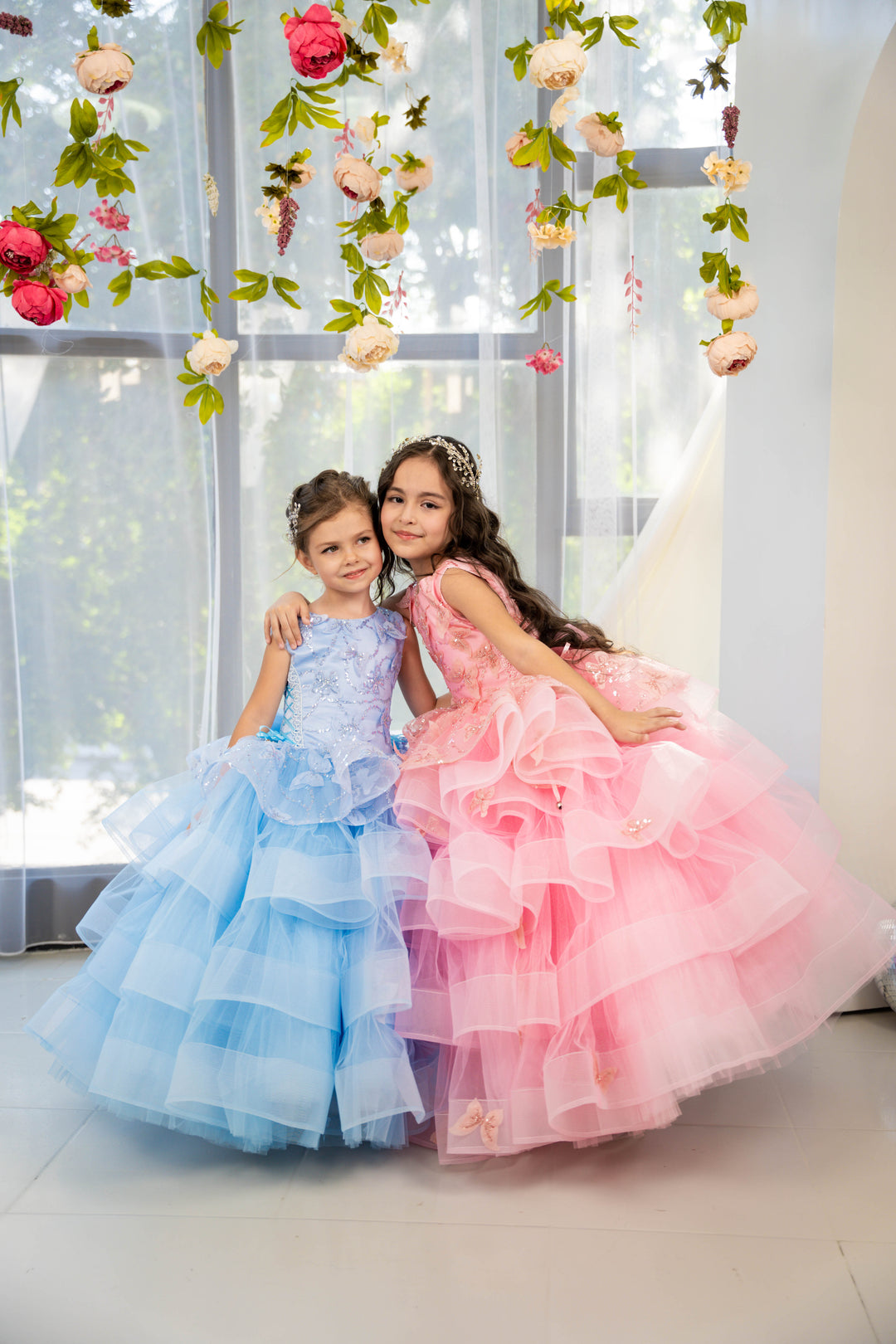 Birthday girl dress,Girls formal dress, First Baby Birthday Party Dress, Princess Girl Gown, Pageant Toddler Special Occasion Dress, White Luxury Christmas Pageant gown, Flower girl dress, red couture, Junior Bridesmaid dress, Maxi Prom Dress Ball Gown with Train,Baby Girl Princess Dress, stylish children&