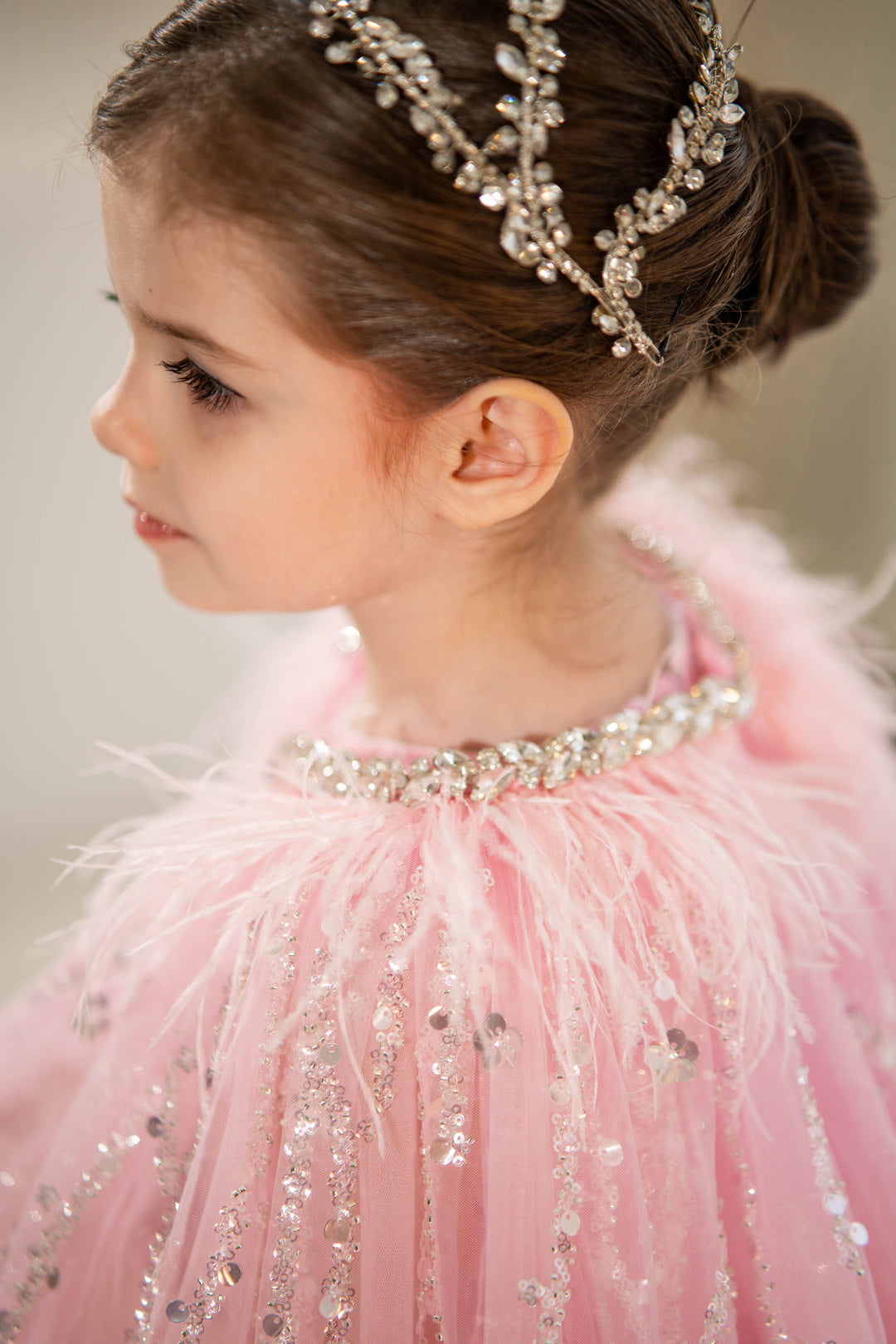 Birthday girl dress,Girls formal dress, First Baby Birthday Party Dress, Princess Girl Gown, Pageant Toddler Special Occasion Dress, White Luxury Christmas Pageant gown, Flower girl dress, red couture, Junior Bridesmaid dress, Maxi Prom Dress Ball Gown with Train,Baby Girl Princess Dress, stylish children&