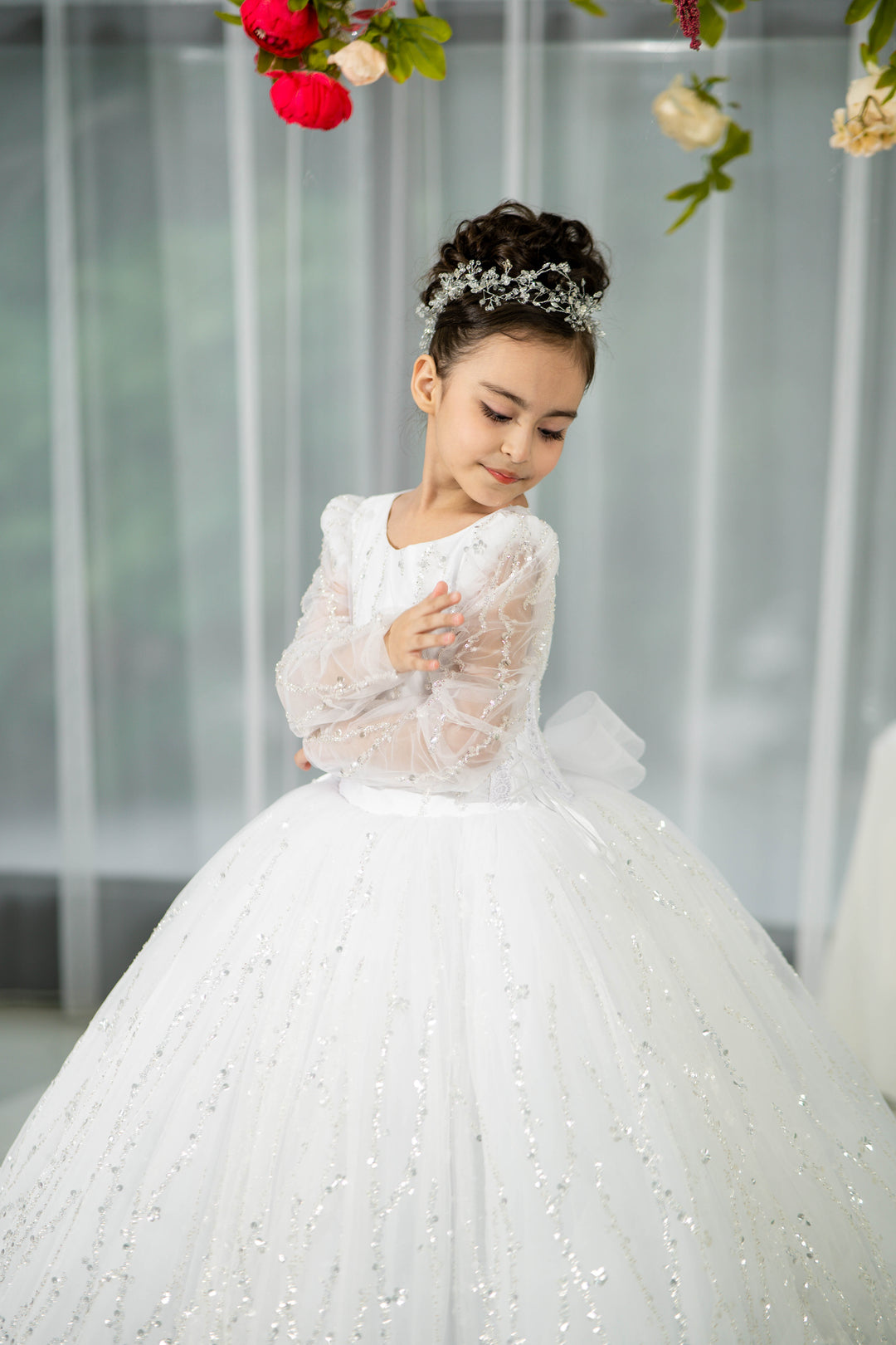 Birthday girl dress,Girls formal dress, First Baby Birthday Party Dress, Princess Girl Gown, Pageant Toddler Special Occasion Dress, White Luxury Christmas Pageant gown, Flower girl dress, red couture, Junior Bridesmaid dress, Maxi Prom Dress Ball Gown with Train,Baby Girl Princess Dress, stylish children&