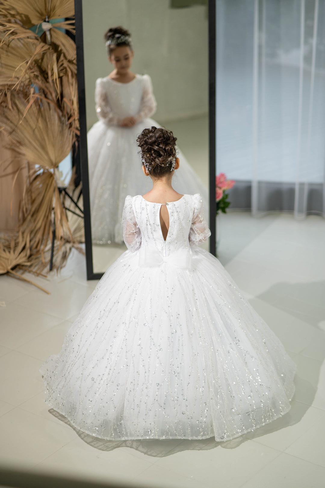 Birthday girl dress,Girls formal dress, First Baby Birthday Party Dress, Princess Girl Gown, Pageant Toddler Special Occasion Dress, White Luxury Christmas Pageant gown, Flower girl dress, red couture, Junior Bridesmaid dress, Maxi Prom Dress Ball Gown with Train, Baby Girl Princess Dress, stylish children&