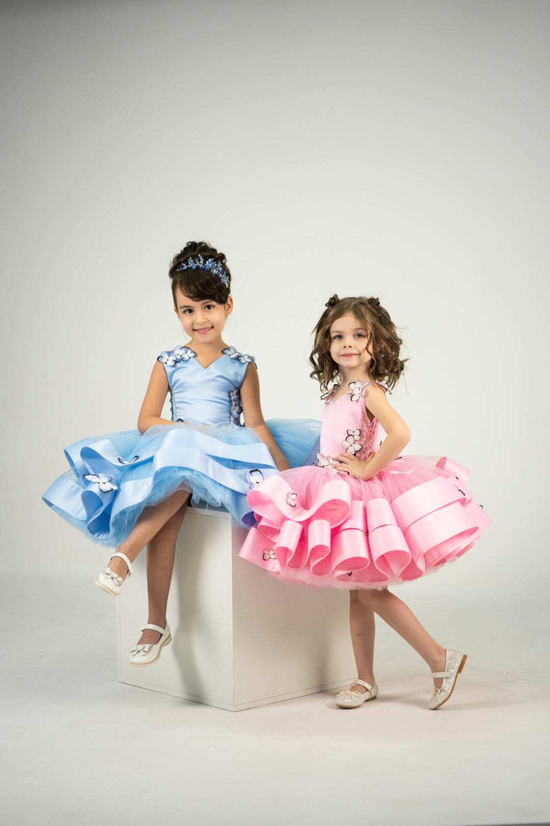 Blush pink birthday baby girl gown, first year birthday party dress, gown with train for baby, gorgeous fluffy dress for kids, tulle dress, Girls formal dress long, Ball dress for girls, Luxury dress for kids, Prom dress for kids, Blush dress, Toddler wedding dress, Tulle gown girls, Blush Flower Girl Dress, Lace flower girl dress, Girls ball gown, adorable girls&