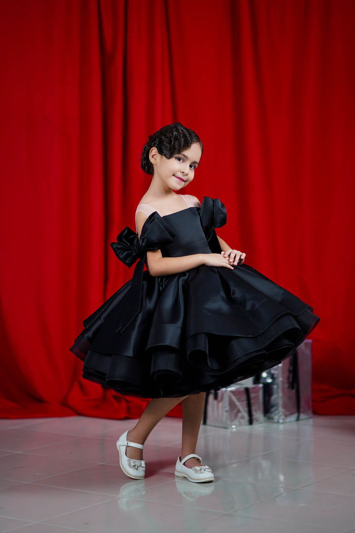 Christmas pageant gown, red couture dress, junior bridesmaid dress, maxi prom dress with train, baby princess dress, tulle pageant dress, special occasion dress for girls, ivory flower girl dress, white toddler flower girl dress, tutu dress, princess dress, tulle flower girl dress, pageant photoshoot dress, little girl party dress, toddler ball gown, elegant kids dress, girls&