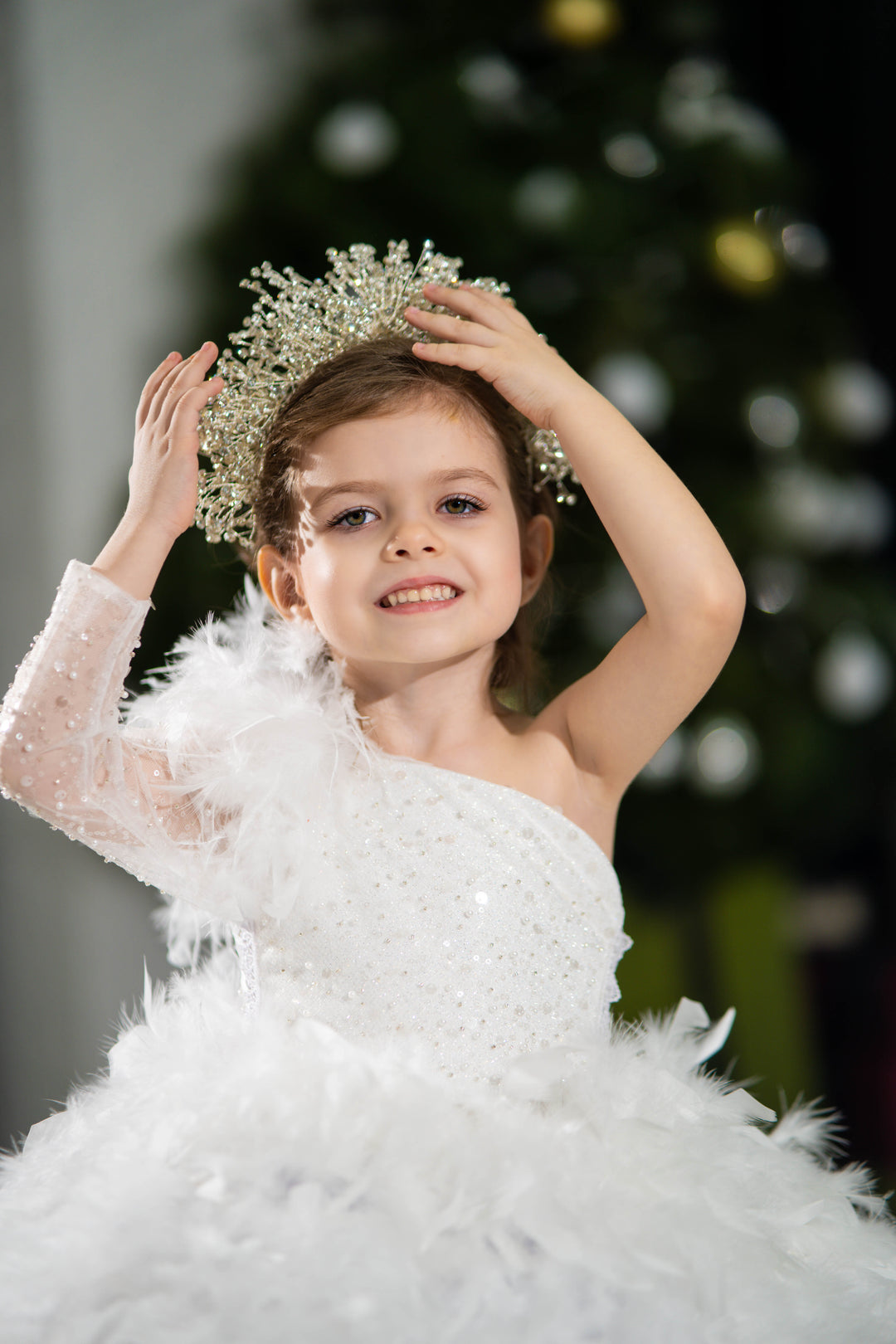 Birthday girl dress,Girls formal dress, First Baby Birthday Party Dress, Princess Girl Gown, Pageant Toddler Special Occasion Dress, White Luxury Christmas Pageant gown, Flower girl dress, red couture, Junior Bridesmaid dress, Maxi Prom Dress Ball Gown with Train,Baby Girl Princess Dress, stylish children&