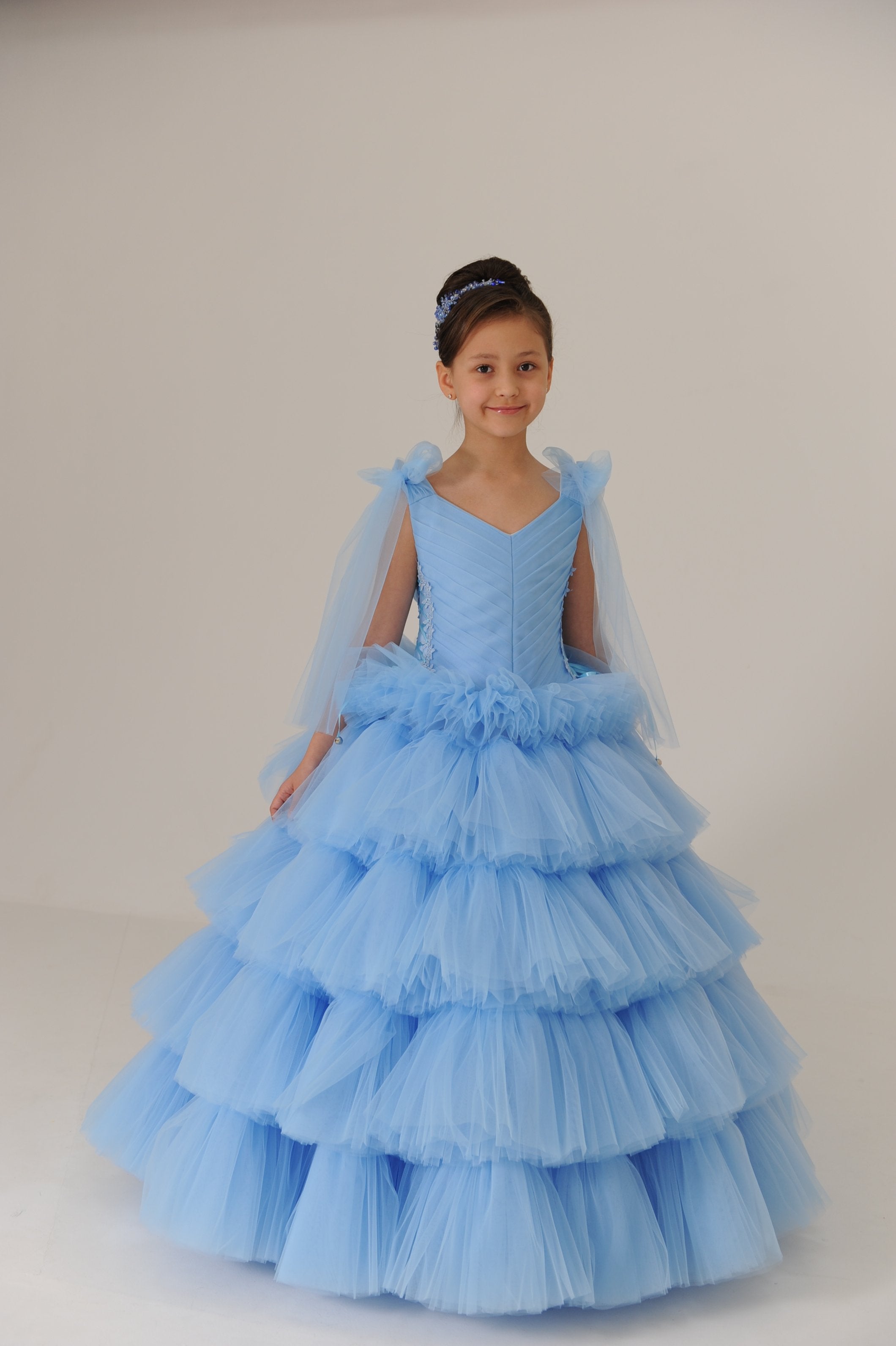 Birthday girl dress,Girls formal dress, First Baby Birthday Party Dress, Princess Girl Gown, Pageant Toddler Special Occasion Dress, White Luxury Christmas Pageant gown, Flower girl dress, red couture, Junior Bridesmaid dress, Maxi Prom Dress Ball Gown with Train,Baby Girl Princess Dress, stylish children's fashion, fancy birthday outfit, elegant occasion wear for girls, Toddler Tulle Puffy Pageant Dress, Special Occasion Girl Dress, Ivory flower girl dress, White flower girl dress toddler, Tutu dress, Prin