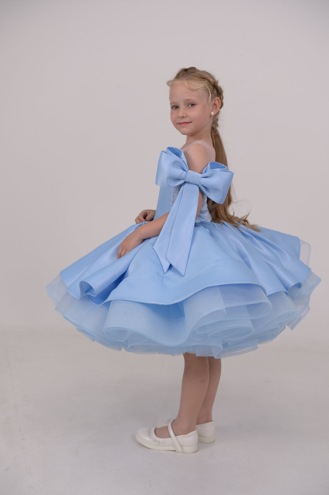 Christmas pageant gown, red couture dress, junior bridesmaid dress, maxi prom dress with train, baby princess dress, tulle pageant dress, special occasion dress for girls, ivory flower girl dress, white toddler flower girl dress, tutu dress, princess dress, tulle flower girl dress, pageant photoshoot dress, little girl party dress, toddler ball gown, elegant kids dress, girls&
