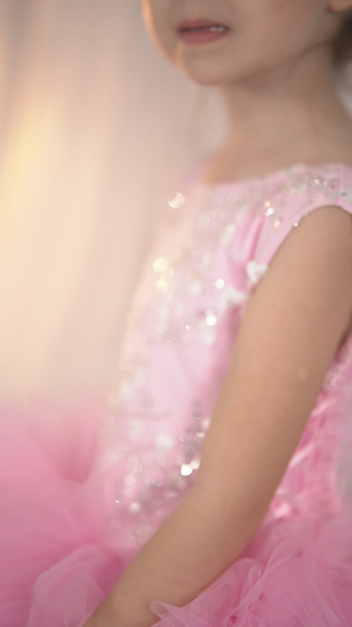Blush pink birthday baby girl gown, first year birthday party dress, gown with train for baby, gorgeous fluffy dress for kids, tulle dress, Girls formal dress long, Ball dress for girls, Luxury dress for kids, Prom dress for kids, Blush dress, Toddler wedding dress, Tulle gown girls, Blush Flower Girl Dress, Lace flower girl dress, Girls ball gown, adorable girls&