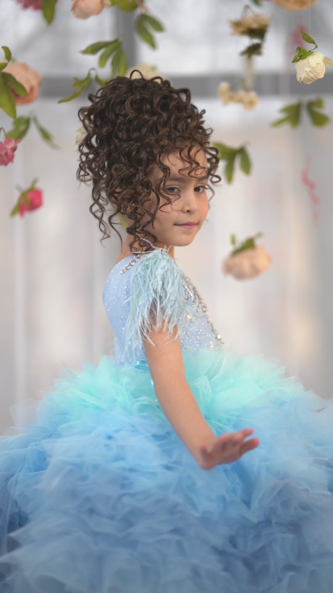 Birthday girl dress, Girls formal dress, First Baby Birthday Party Dress, Princess Girl Gown, Pageant Toddler Special Occasion Dress, White Luxury Christmas Pageant gown, Flower girl dress, red couture, Junior Bridesmaid dress, Maxi Prom Dress Ball Gown with Train, Baby Girl Princess Dress, stylish children&