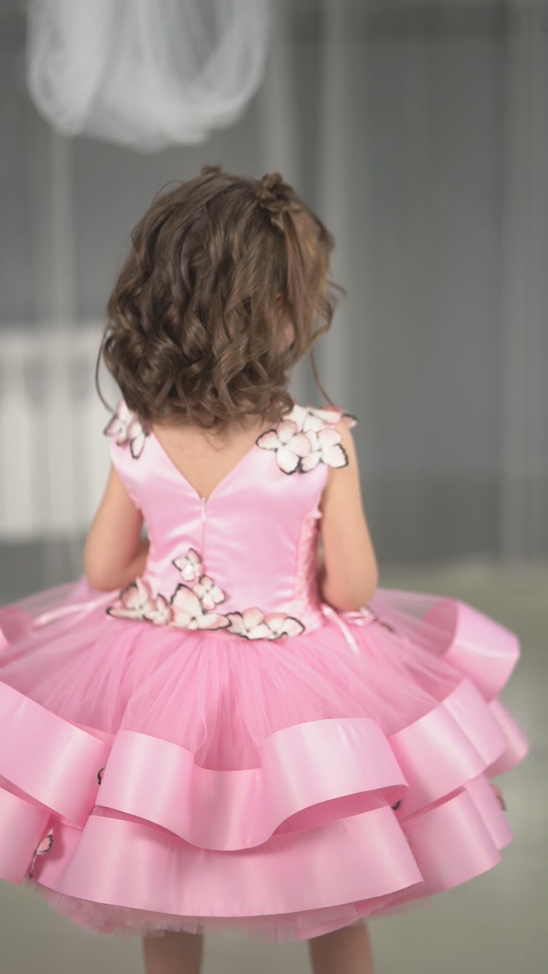 Blush pink birthday baby girl gown, first year birthday party dress, gown with train for baby, gorgeous fluffy dress for kids, tulle dress, Girls formal dress long, Ball dress for girls, Luxury dress for kids, Prom dress for kids, Blush dress, Toddler wedding dress, Tulle gown girls, Blush Flower Girl Dress, Lace flower girl dress, Girls ball gown, adorable girls&