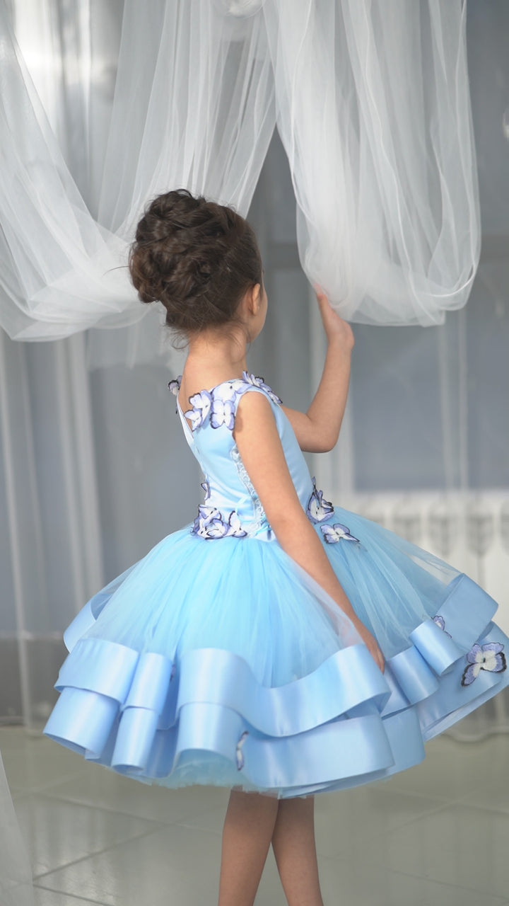 Blush pink birthday baby girl gown, first year birthday party dress, gown with train for baby, gorgeous fluffy dress for kids, tulle dress, Girls formal dress long, Ball dress for girls, Luxury dress for kids, Prom dress for kids, Blush dress, Toddler wedding dress, Tulle gown girls, Blush Flower Girl Dress, Lace flower girl dress, Girls ball gown, adorable girls&